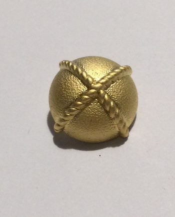 Metallknapp med ögla