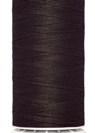 Gütermann sytråd 500 meter  100 % polyester  färg nr 696