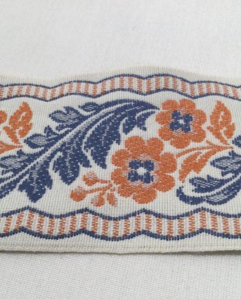 Vitt brett dekorband i allmogestil  med blommor 60 mm