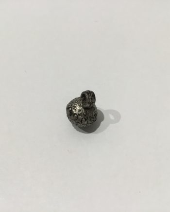 Rund knapp med ögla Antiksilverfärgad