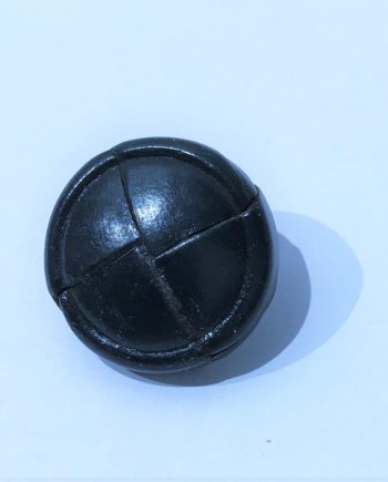 Marinblå skinnknapp med ögla23 mm